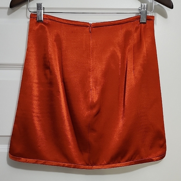 ZARA Orange satin high waist mini skirt - Picture 4 of 11